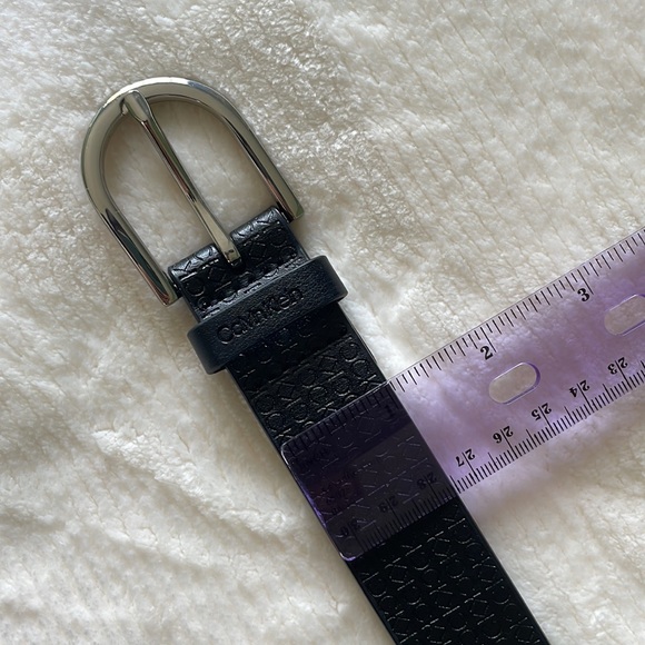Black and Silver Calvin Klein Belt - Picture 5 of 5